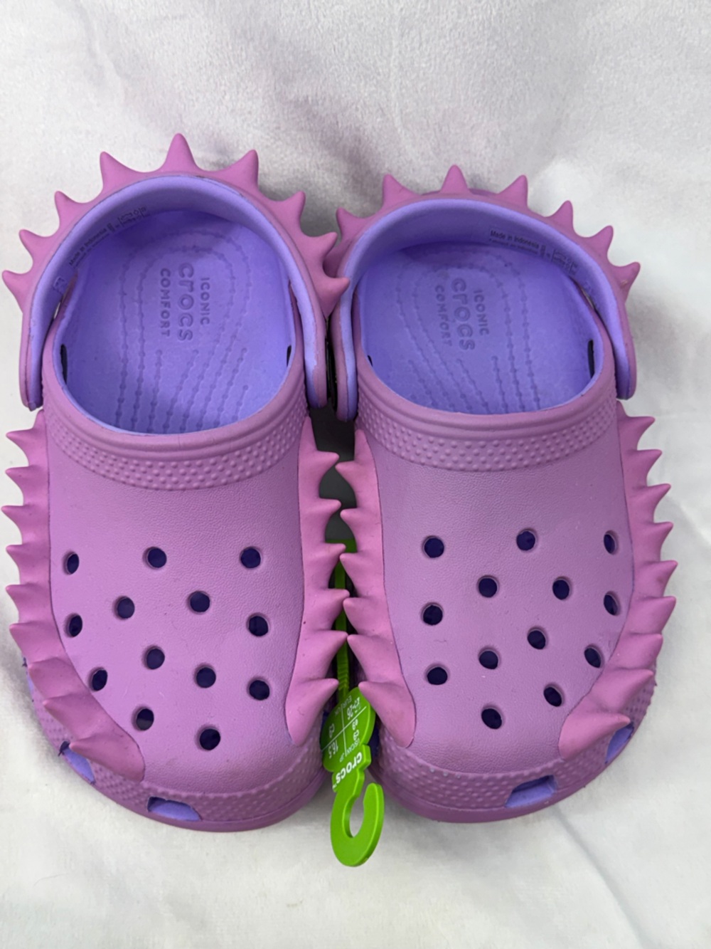 CROCS Kids' size 9 toddler Spike-Trim Clog in Light Purple and Lavender - Picture 2 of 6